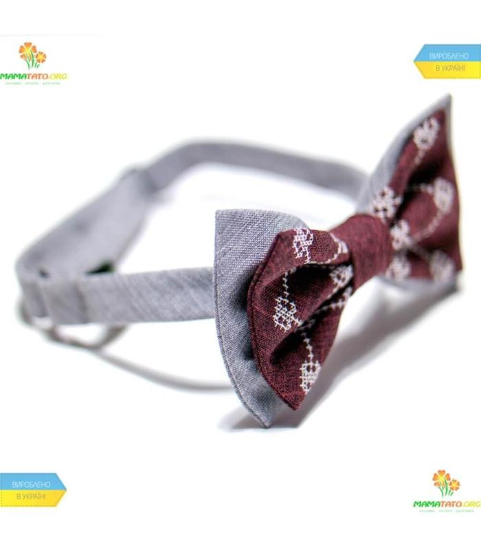 Вишитий метелик (741-743)