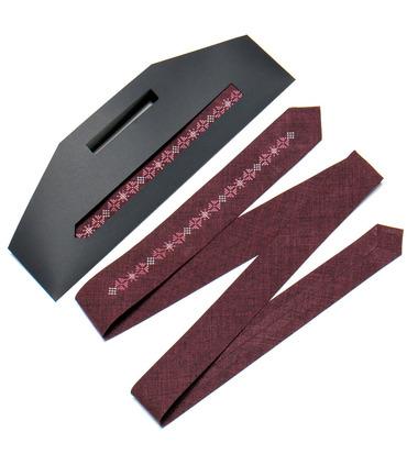 Вишита вузька краватка (760-764)