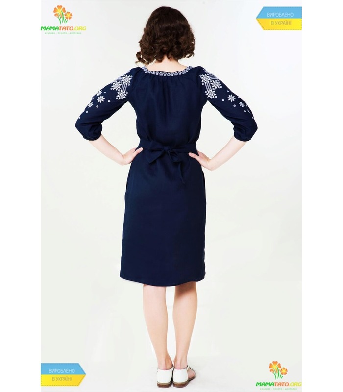 Вишита лляна сукня мод.019