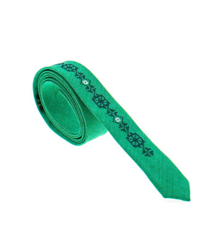 Вышитый тонкий галстук 834