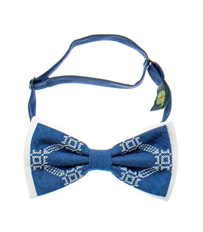 Вышитая бабочка 824