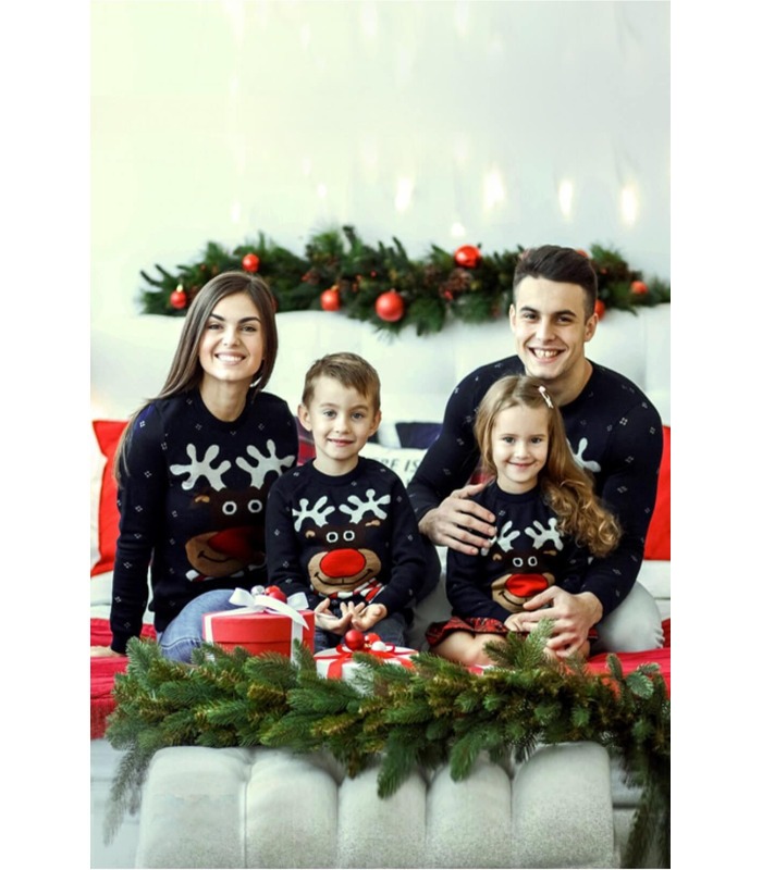 Семейная коллекция свитеров "Веселый Олень"