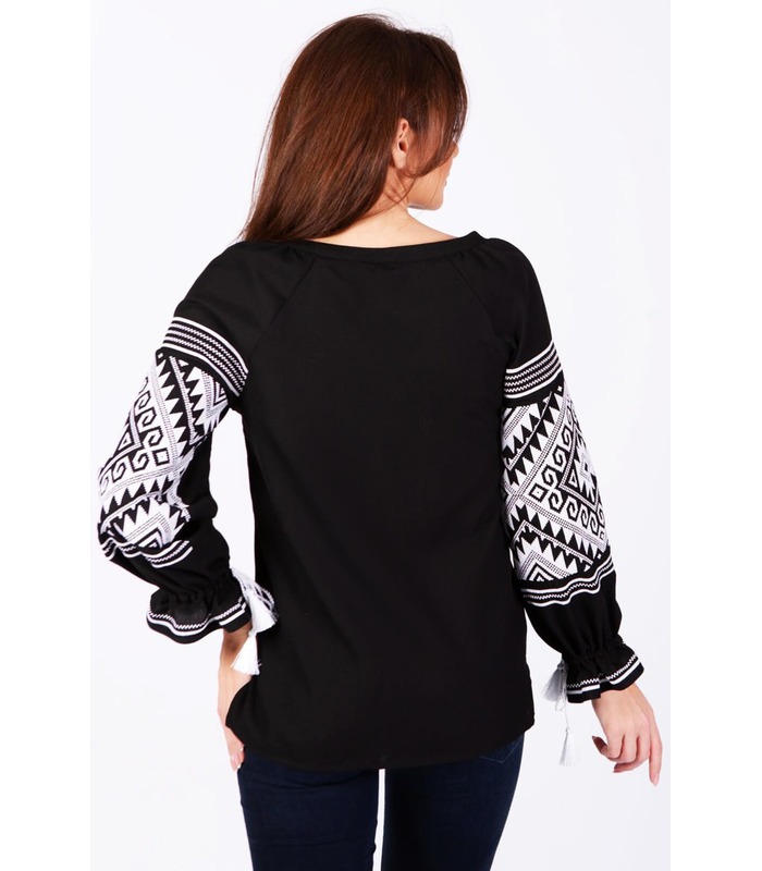 Женская вышиванка мод.7407