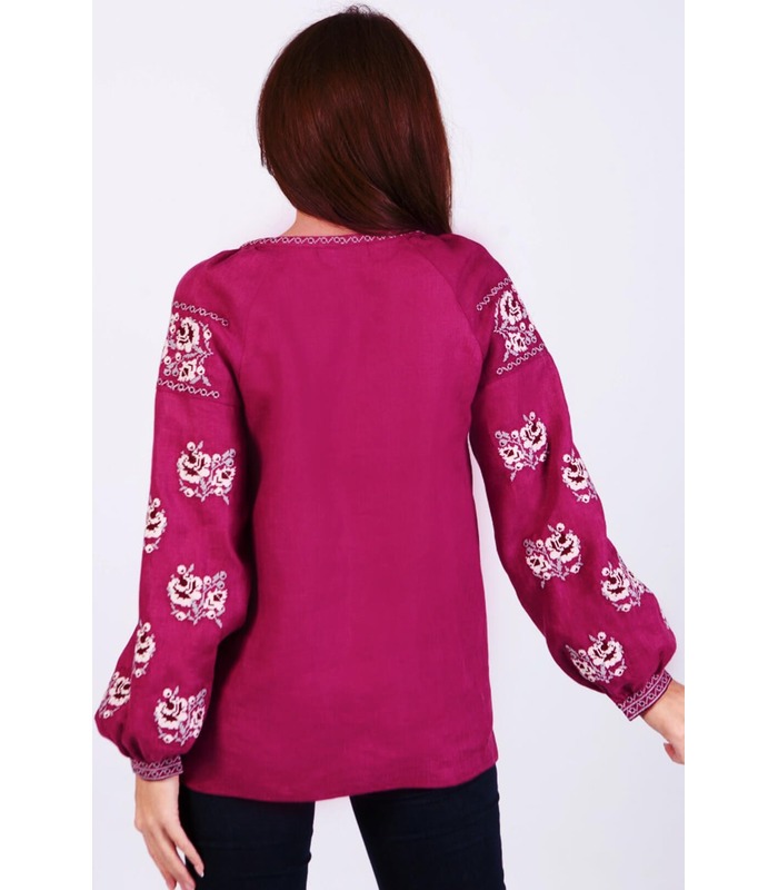 Женская вышиванка мод.7415