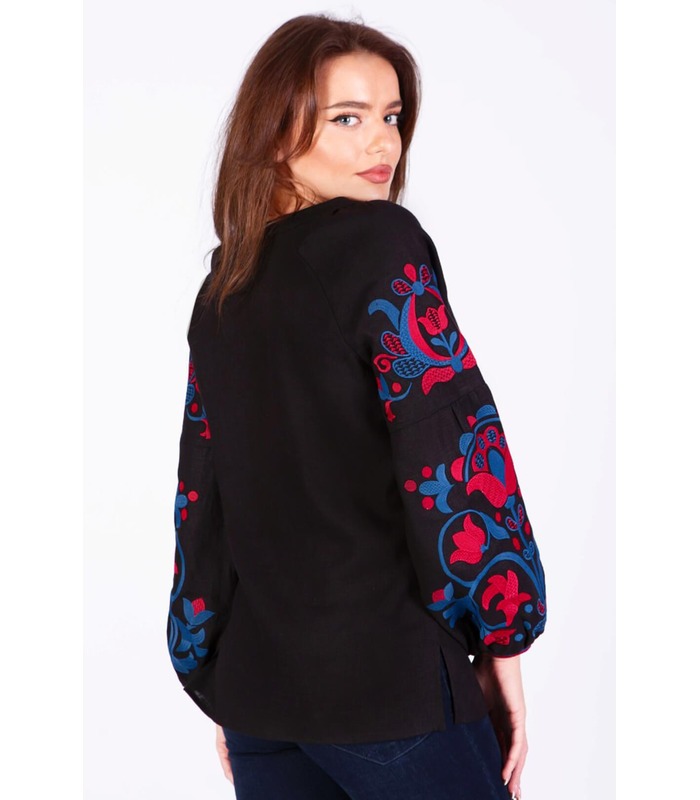 Женская вышиванка мод.7412