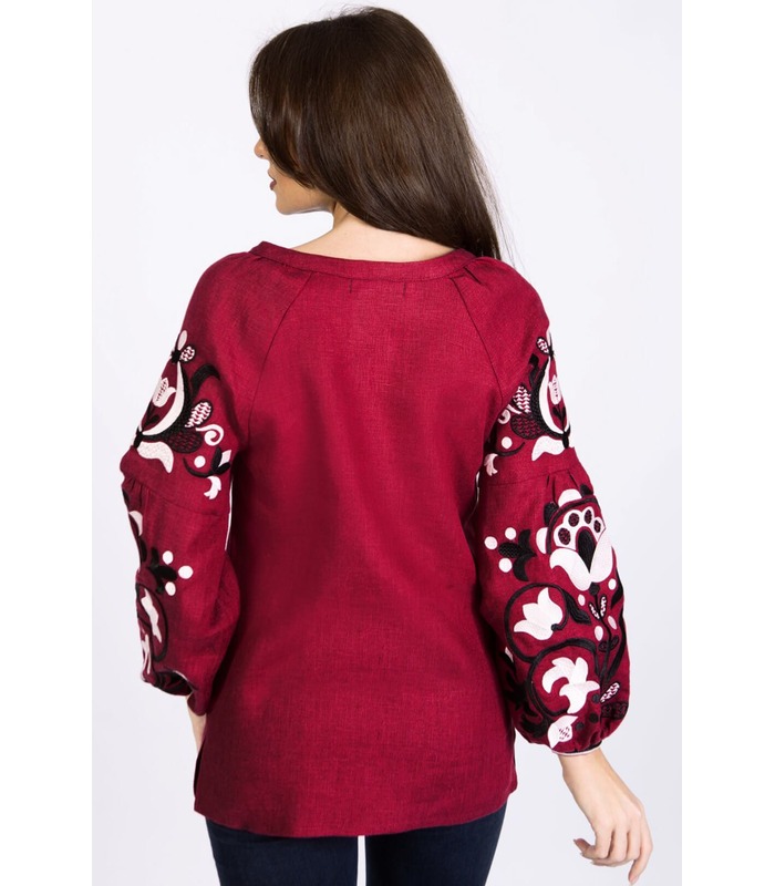 Жіноча вишиванка мод.7411