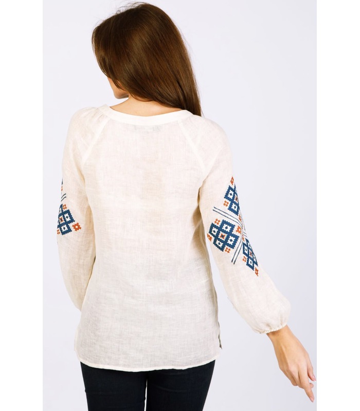 Жіноча вишиванка мод.7413