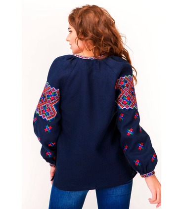 Женская вышиванка мод.7401