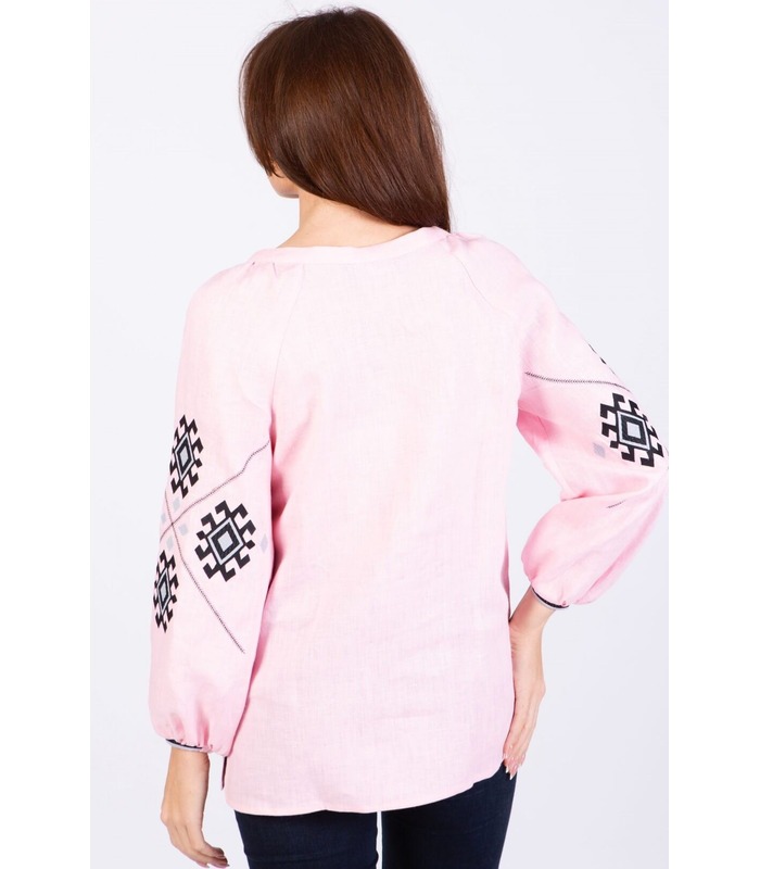 Жіноча вишиванка мод.770