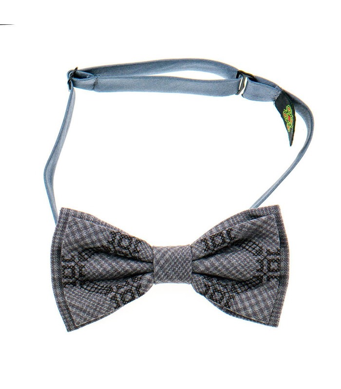 Чоловічий вишитий метелик 922 ᐉ Вишитий з костюмної тканини ※ Україна