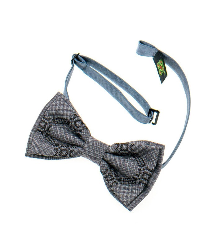 Чоловічий вишитий метелик 922 ᐉ Вишитий з костюмної тканини ※ Україна