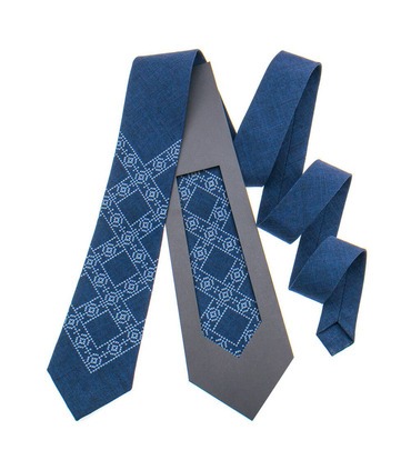 Краватка ᐉ Вишита краватка темно-синього кольору 845, костюмна тканина ※ Україна