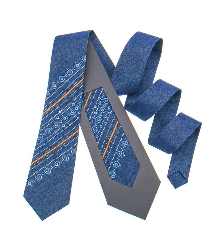 Галстук ᐉ Вышитый галстук синего цвета 898, джинсовая ткань ※ Украина