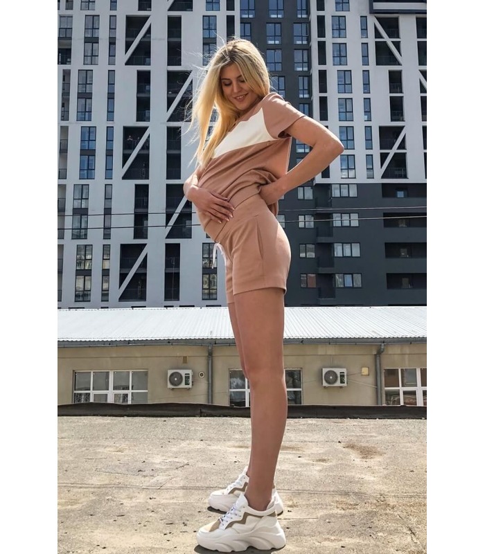 Костюм Лори