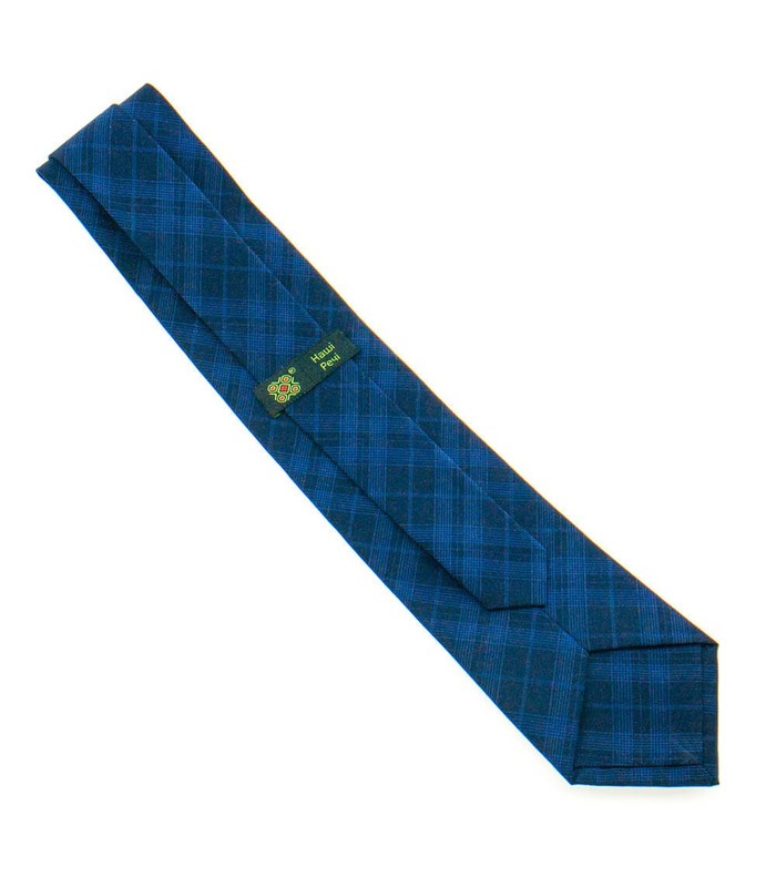 Галстук ᐉ Вышитый галстук темно-синего цвета 917, костюмная ткань ※ Украина