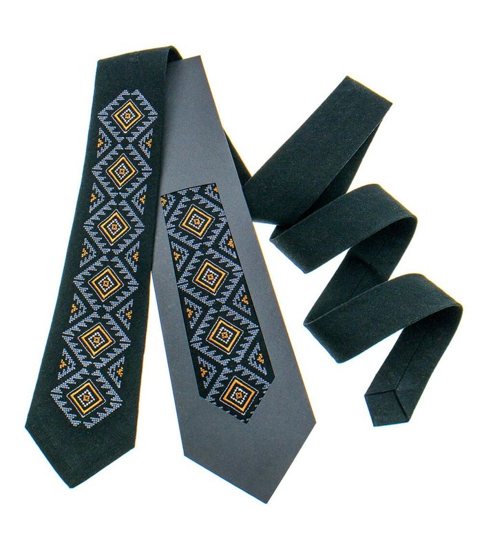 Краватка ᐉ Вишита краватка чорного кольору 926, з натурального льону ※ Україна