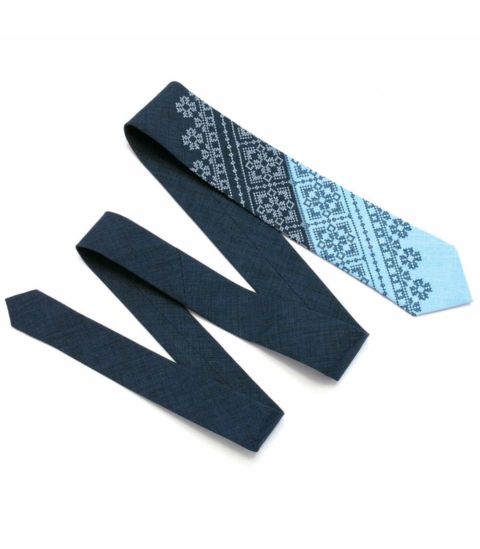 Краватка ᐉ Вишита краватка темно-синього кольору Сніжко, костюмна тканина ※ Україна