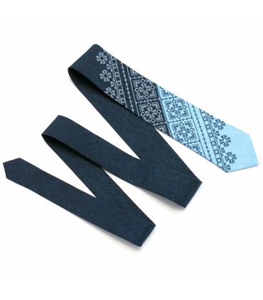 Галстук ᐉ Вышитый галстук темно-синего цвета Снежко, костюмная ткань ※ Украина
