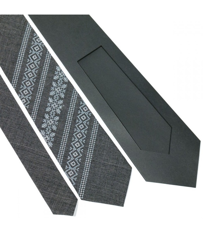 Модный вышитый галстук 680