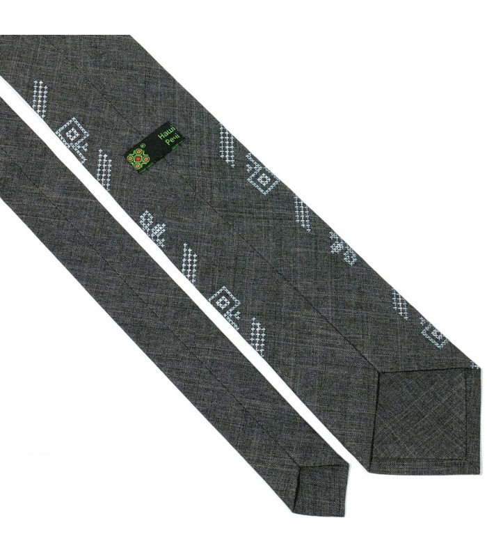 Модный вышитый галстук 680