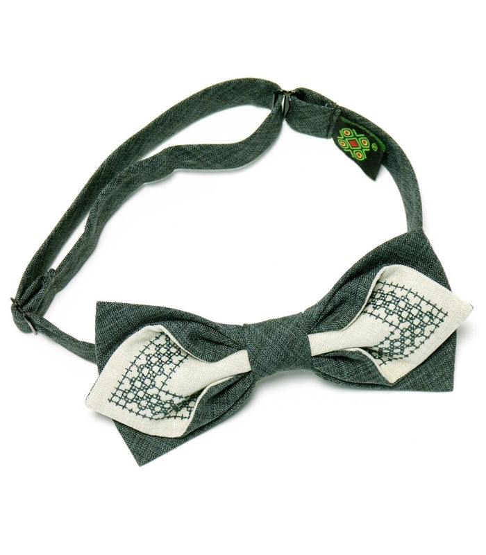 Чоловічий вишитий метелик 632 ᐉ Вишитий з комбінації костюмної тканини ※ Україна