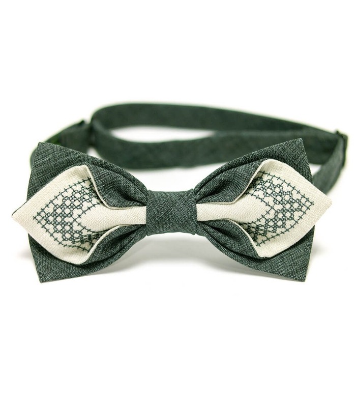 Чоловічий вишитий метелик 632 ᐉ Вишитий з комбінації костюмної тканини ※ Україна