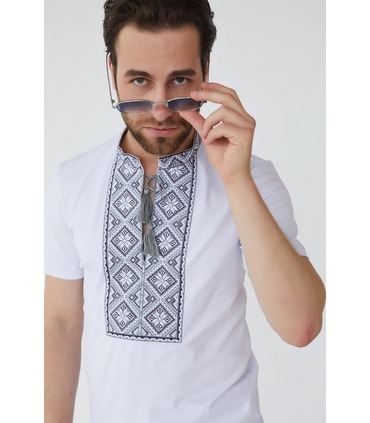 Мужская вышитая футболка мод.084