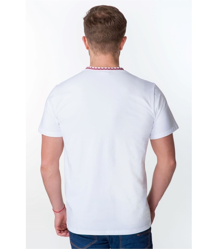 Мужская вышитая футболка мод.063