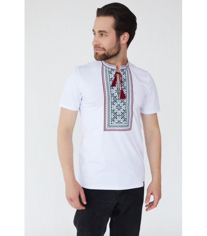Чоловіча вишита футболка мод.107