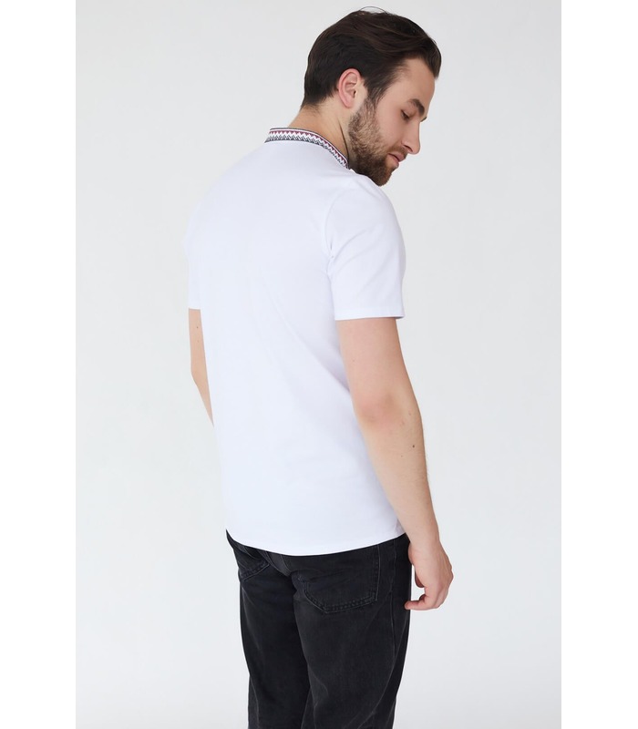 Чоловіча вишита футболка мод.107