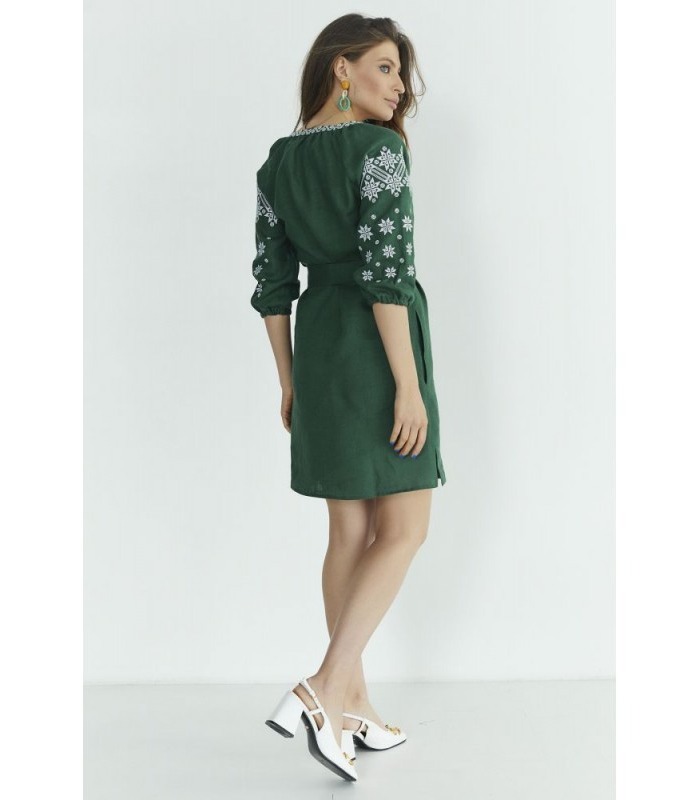Вишитое льняное платье мод.020