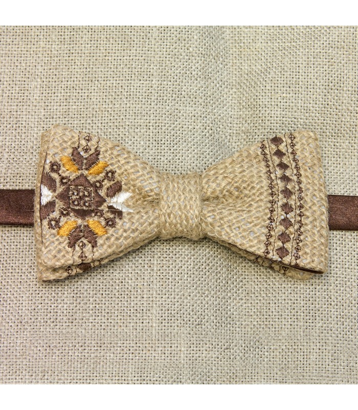 Чоловічий вишитий метелик з мішковини ᐉ Вишитий з натуральної мішковини ※ Україна