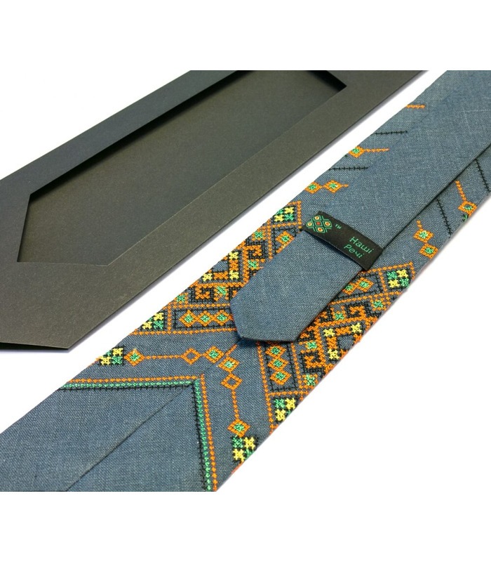 Галстук ᐉ Вышитый серого цвета из льна Хот, 100% лен ※ Украина