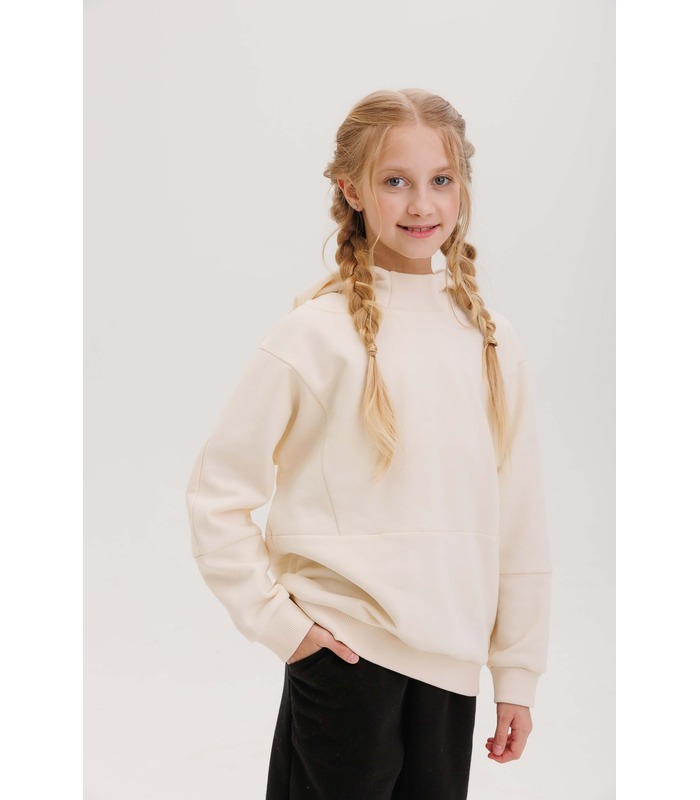 молочна дитяча кофта