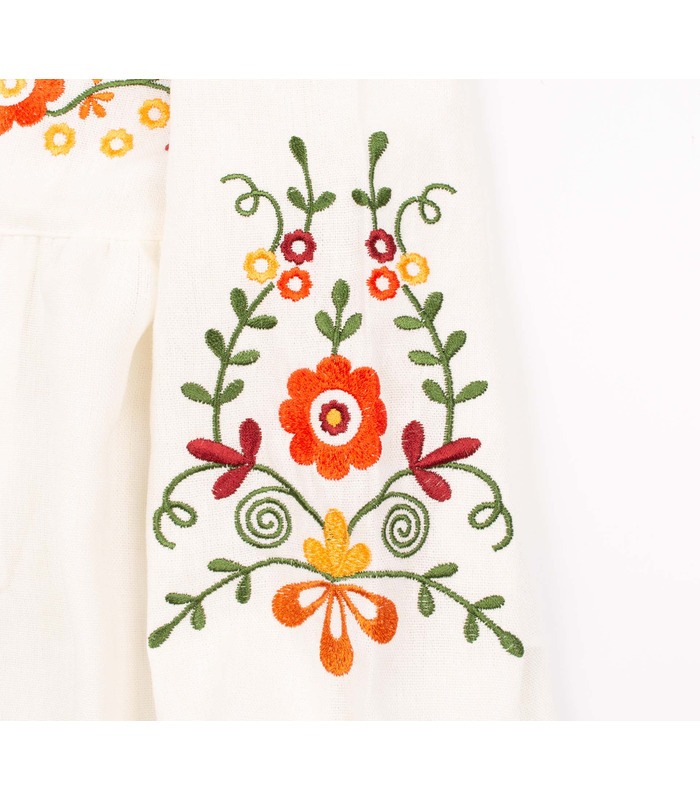 вышитое детское платье