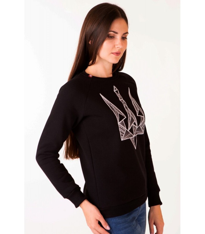 женская патриотическая кофта Украина