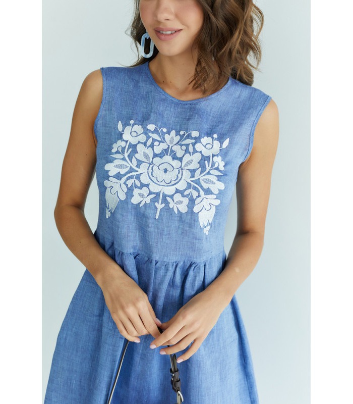 Вишита лляна сукня мод.0040 - блакитна вишита сукня на літо від МамаТато