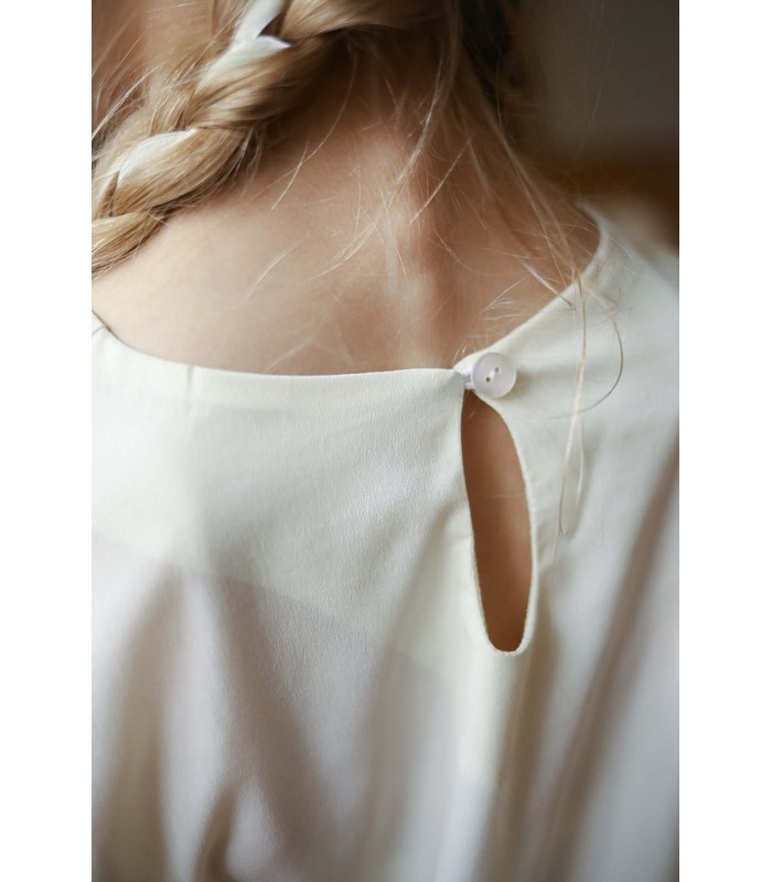 купить детскую молочную блузку