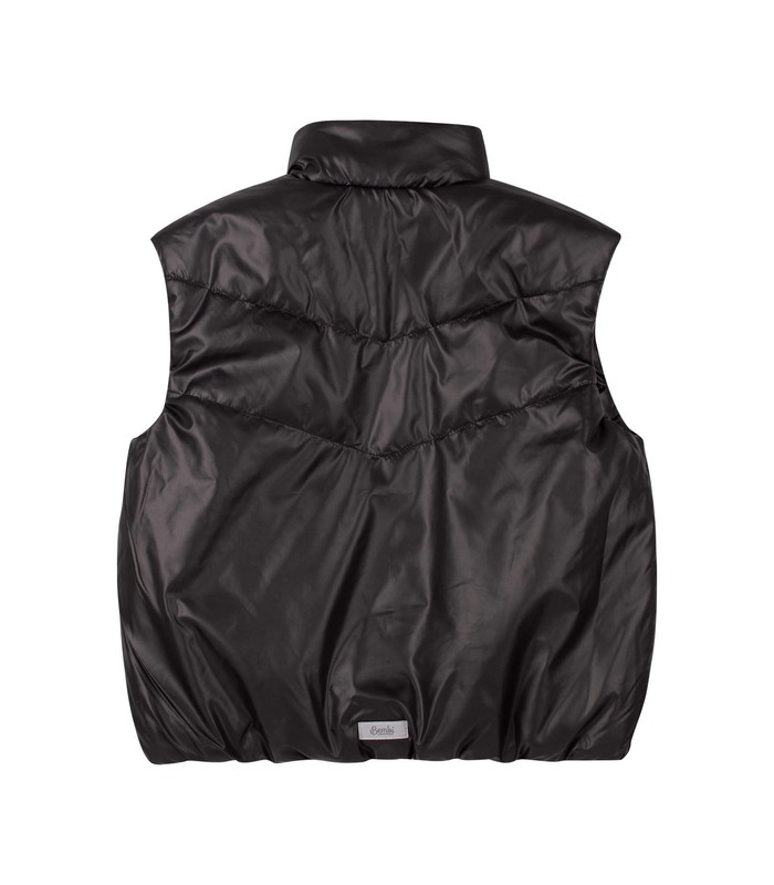 купить осеннюю детскую жилетку