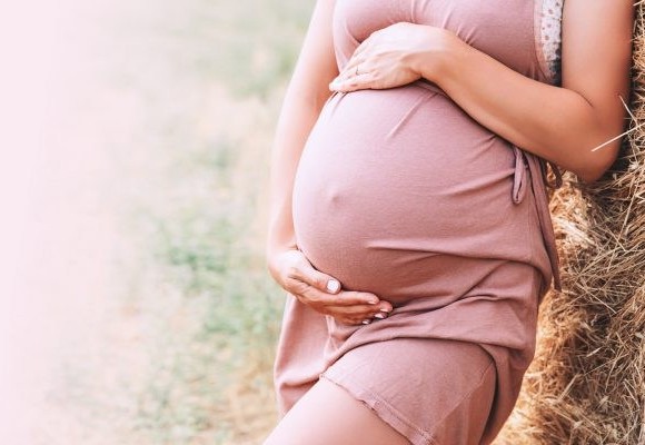 Как избежать или уменьшить растяжки во время беременности