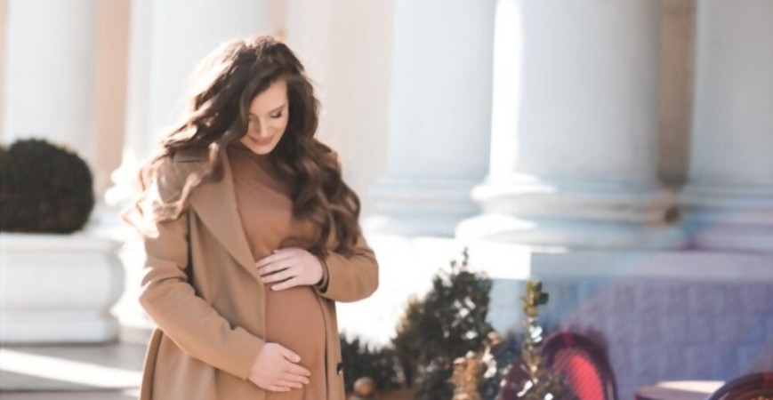 Весняні куртки для вагітних: як обрати, щоб не прогадати?