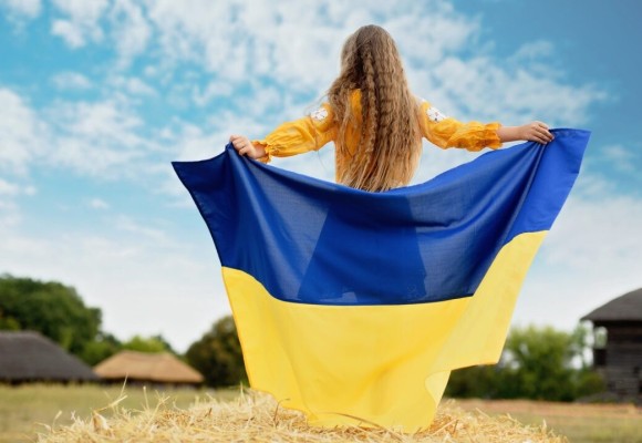 Колектив МамаТато вітає з Днем Прапора України | 2022